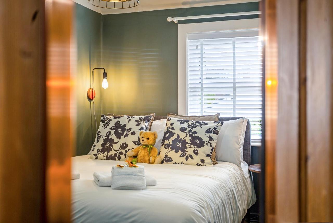 Stylish Romantic Country Escape Near Chester Christleton Kültér fotó
