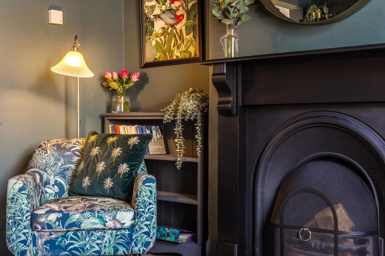 Stylish Romantic Country Escape Near Chester Christleton Kültér fotó